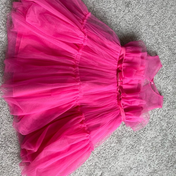 Girls formal dresses for 5-6 y.o. - Picture 5 of 7